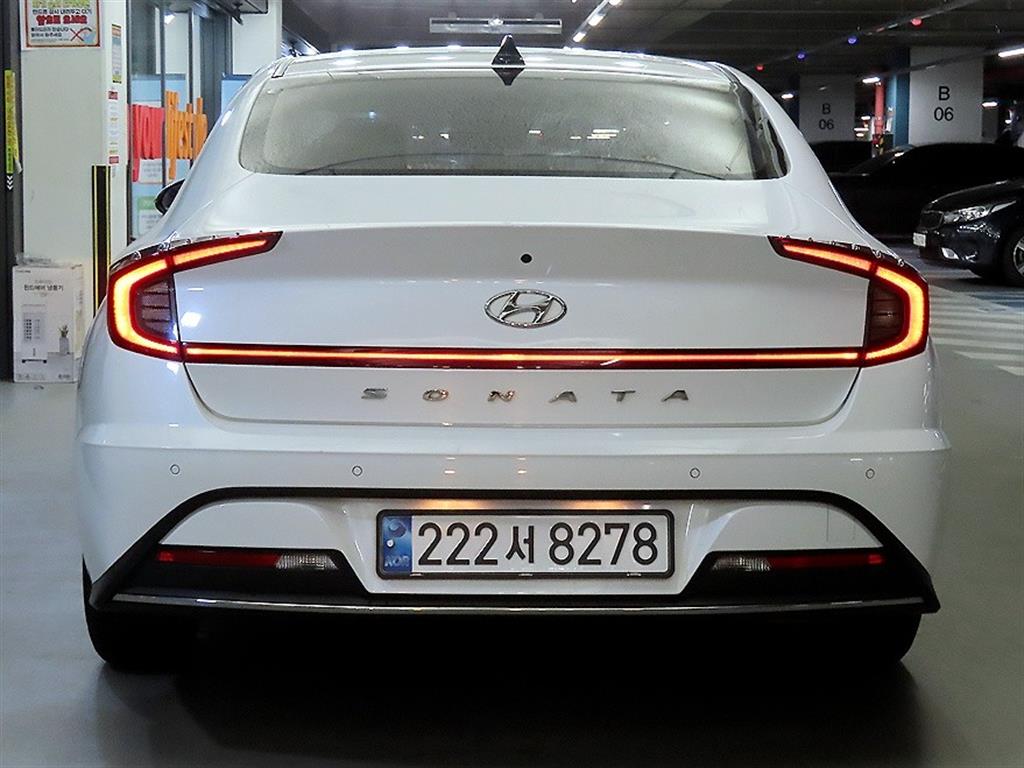 HYUNDAI Sonata - Vista 7