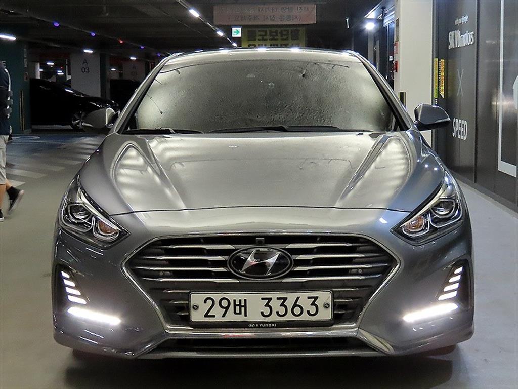 HYUNDAI Sonata - Vista 2