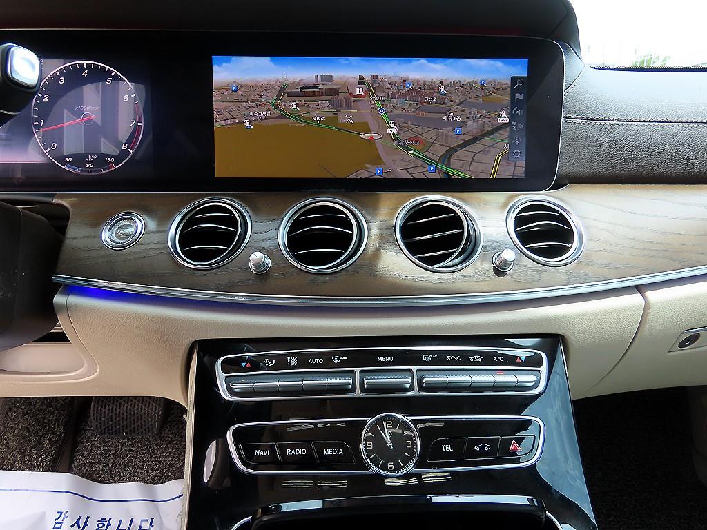 Mercedes Benz E class 2018 Blanco - Importación desde Corea - HF Imports Iquique - Foto 16