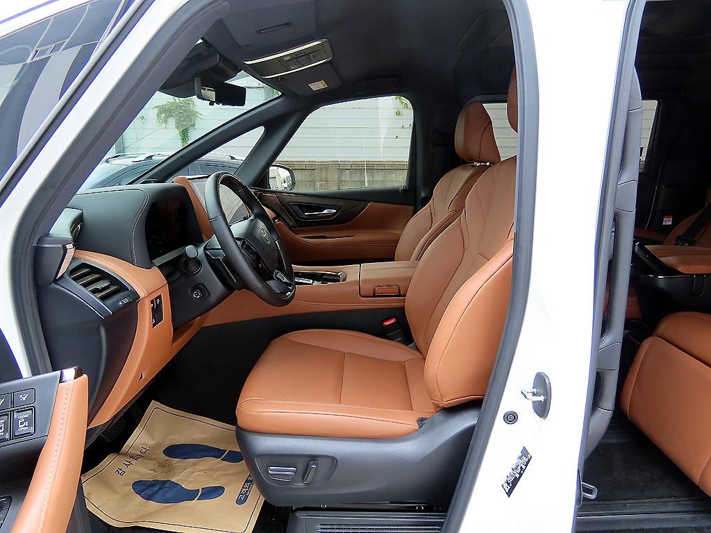 Toyota Alphard - Vista 7