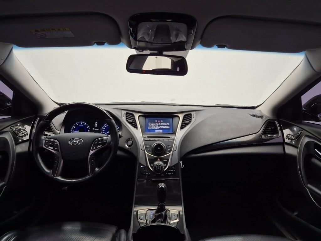 HYUNDAI Grandeur - Vista 9