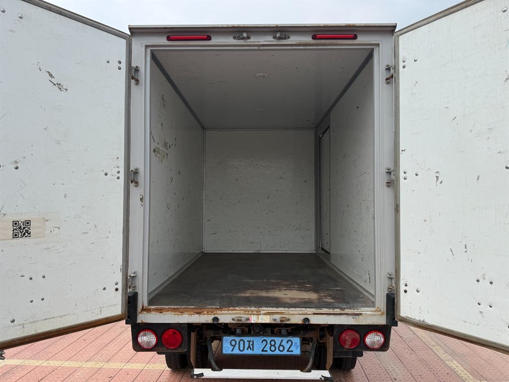 Small Truck Normal Box(High Deck) - Vista 8