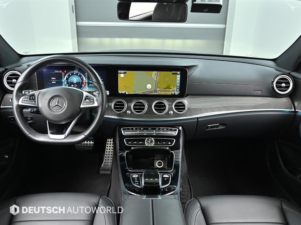 Mercedes Benz E class - Vista 9