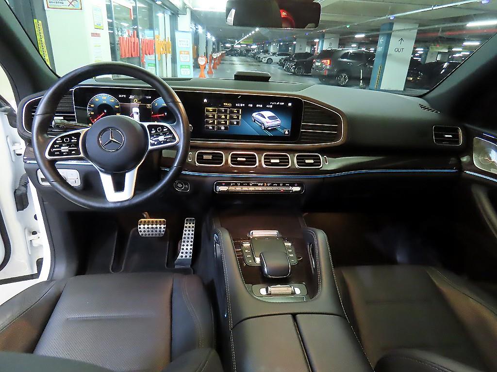 Mercedes Benz GLE Class - Vista 12