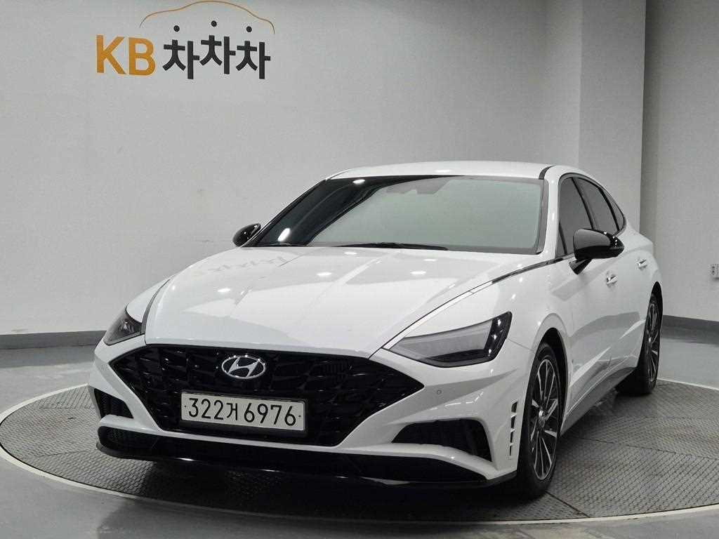 HYUNDAI Sonata 2023 Blanco - Importación desde Corea - HF Imports Iquique - Foto 1