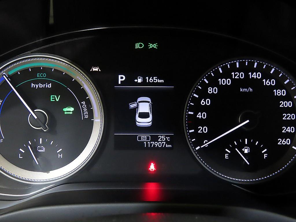 HYUNDAI Grandeur - Vista 11