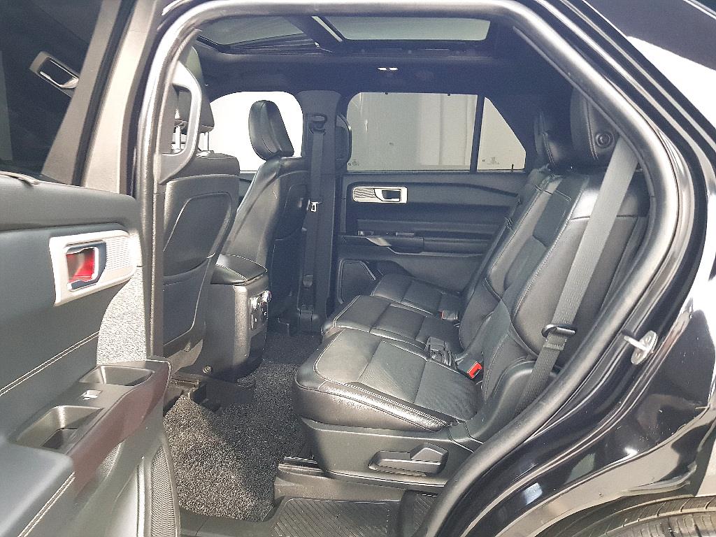 Ford Explorer - Vista 11