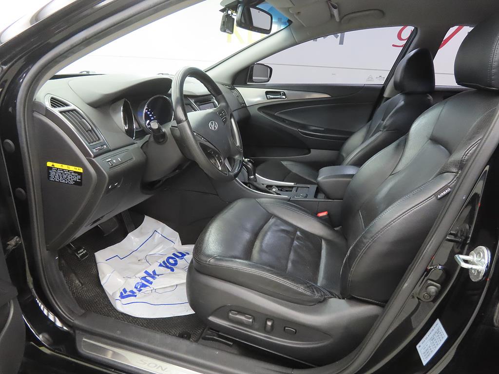 HYUNDAI Sonata - Vista 7