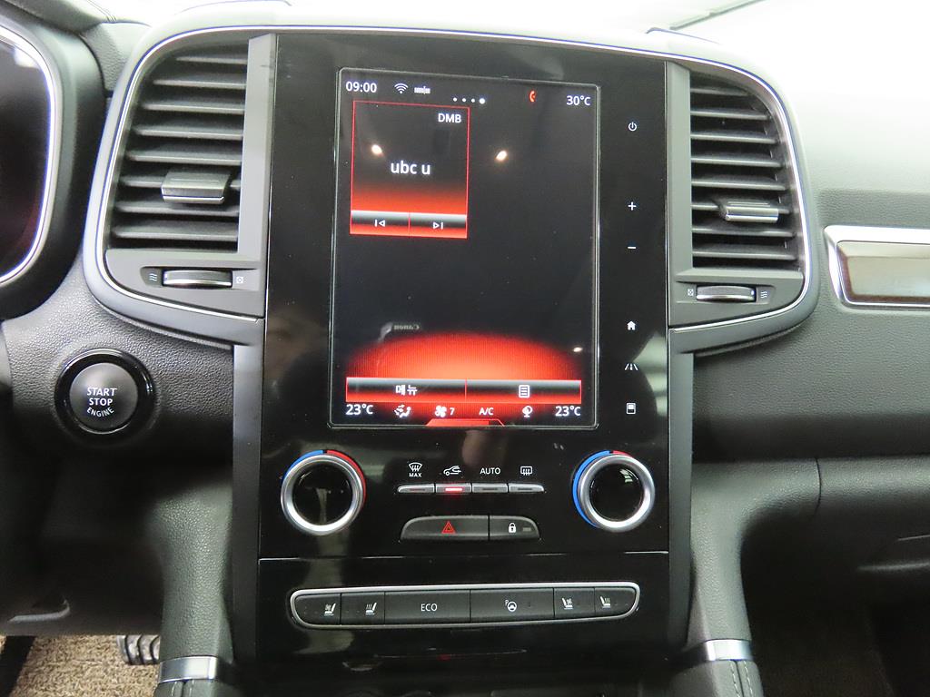 SAMSUNG QM6 - Vista 11
