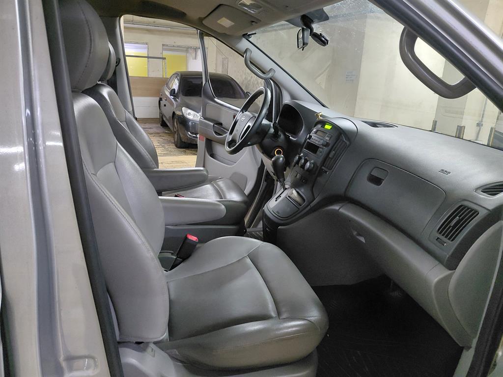 HYUNDAI Starex 2014 Gris - Importación desde Corea - HF Imports Iquique - Foto 17