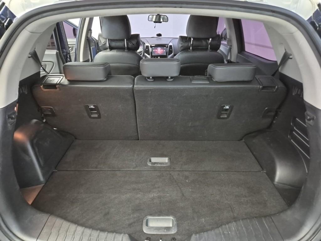 Ssangyong Tivoli - Vista 5