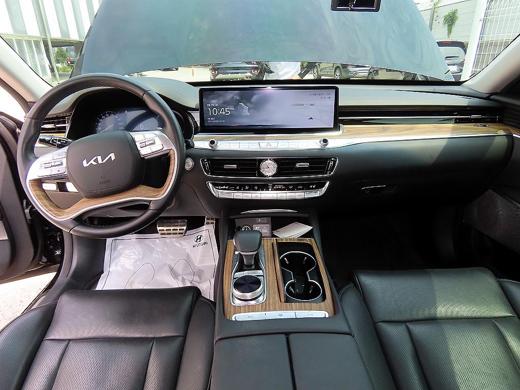 KIA K9 - Vista 9