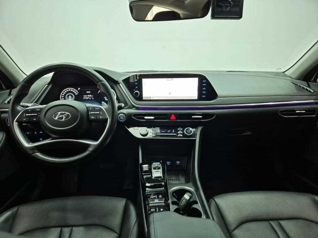 HYUNDAI Sonata - Vista 7