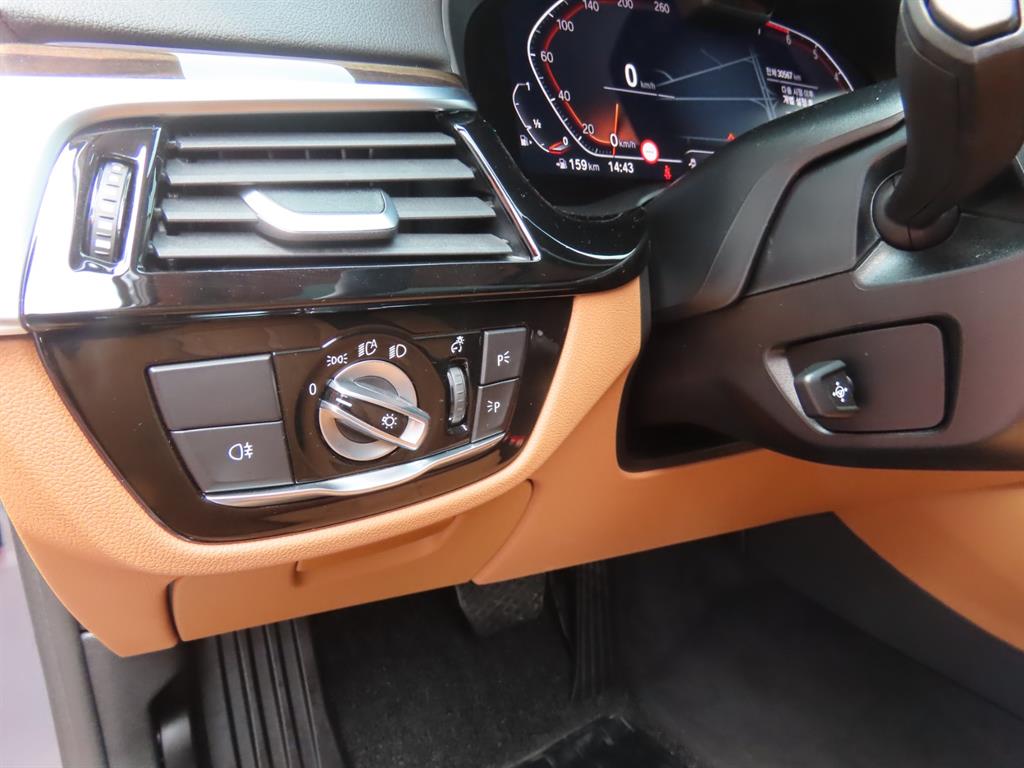 BMW 5 Series 2023 Gris - Importación desde Corea - HF Imports Iquique - Foto 16