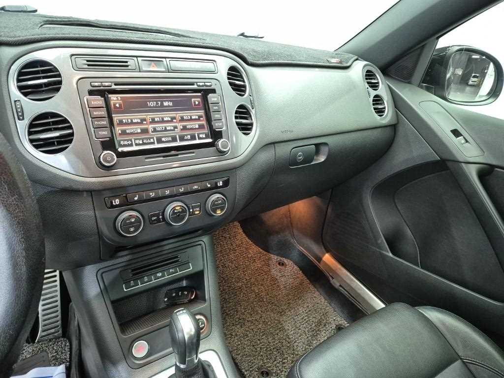 Volkswagen Tiguan - Vista 12