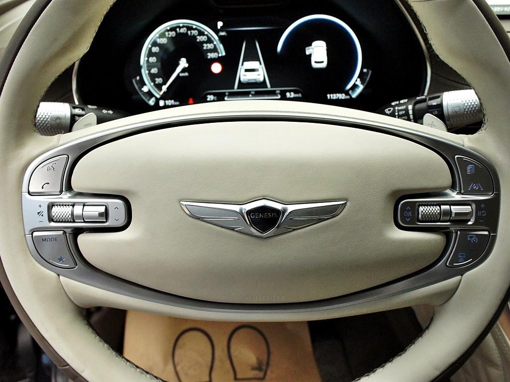 Genesis GV80 - Vista 10