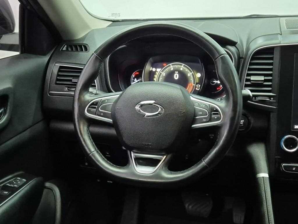 SAMSUNG QM6 - Vista 9