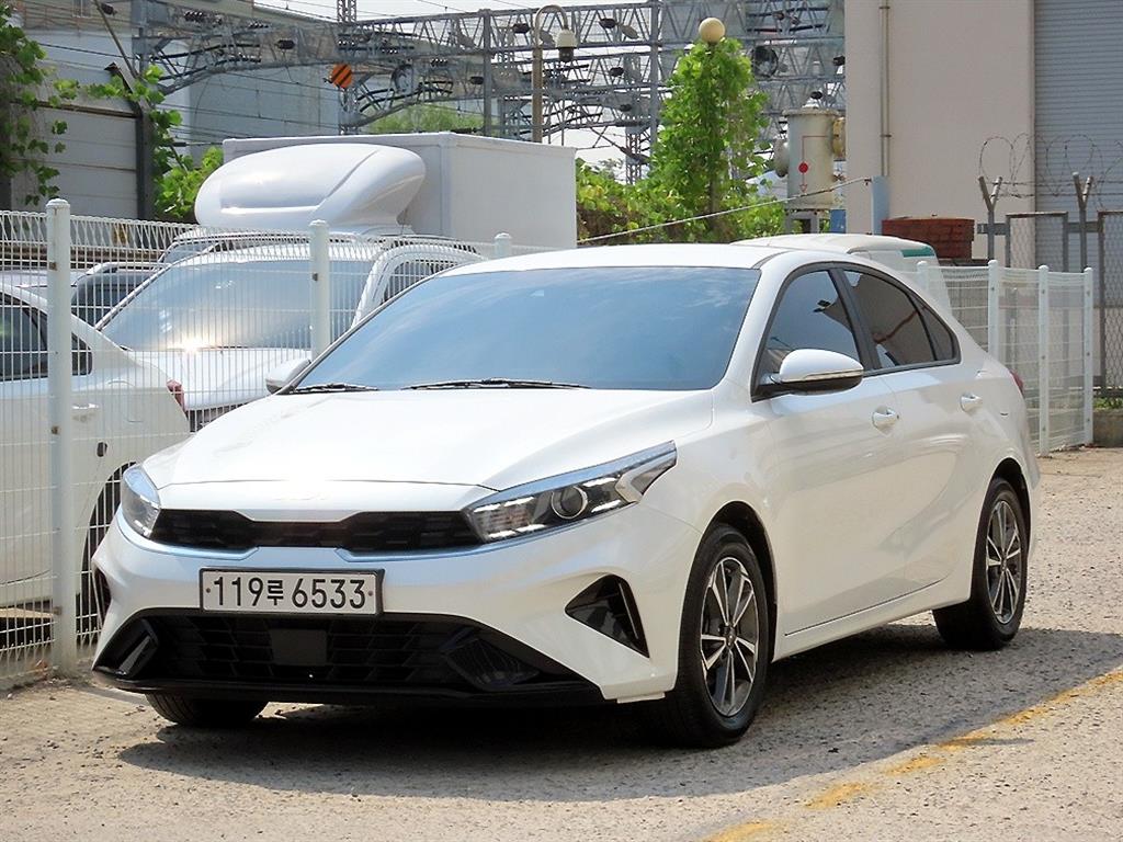 KIA K3 - Vista 2