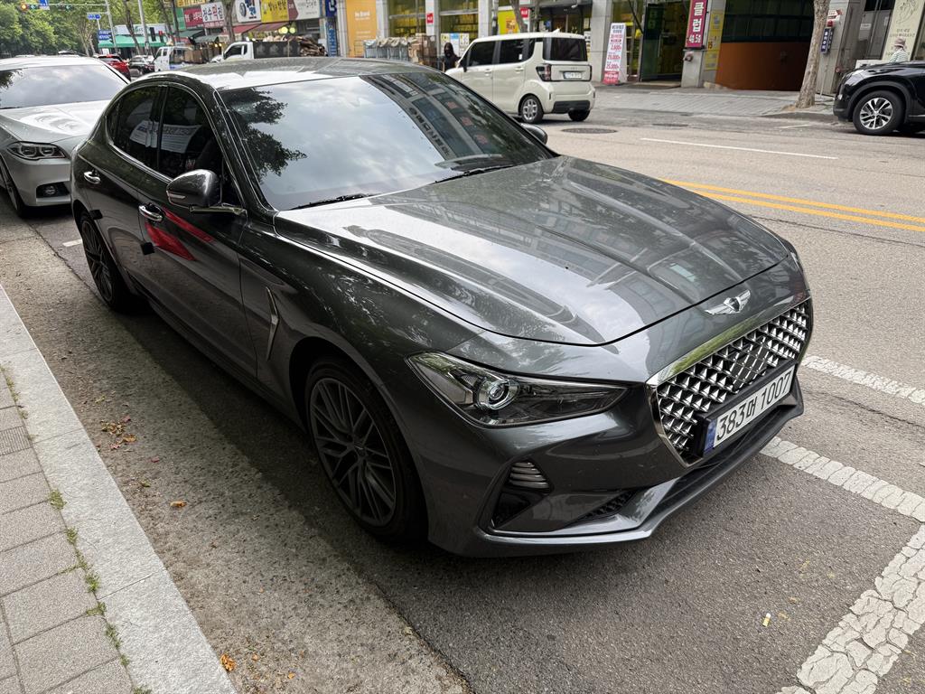 Genesis G70 - Vista 2