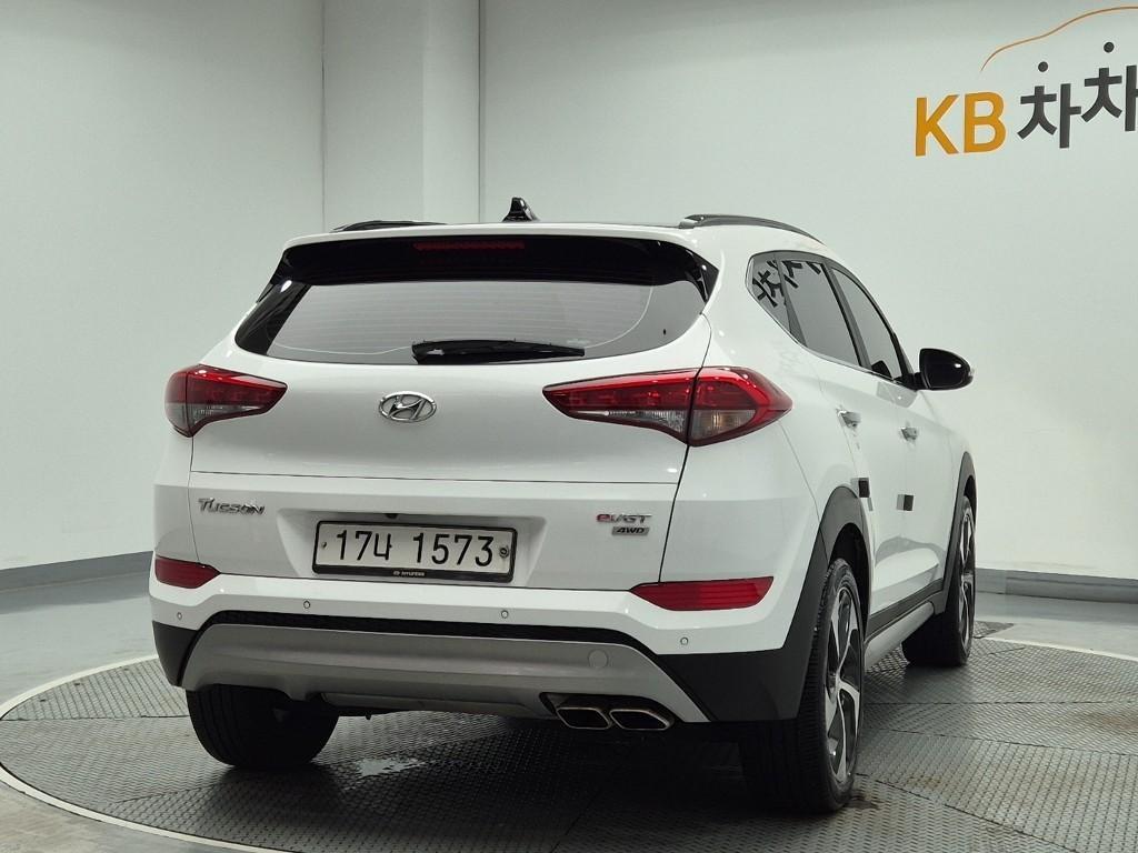 HYUNDAI Tucson - Vista 3