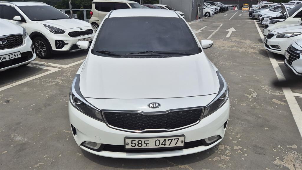 KIA K3 2016 Blanco - Importación desde Corea - HF Imports Iquique - Foto 18