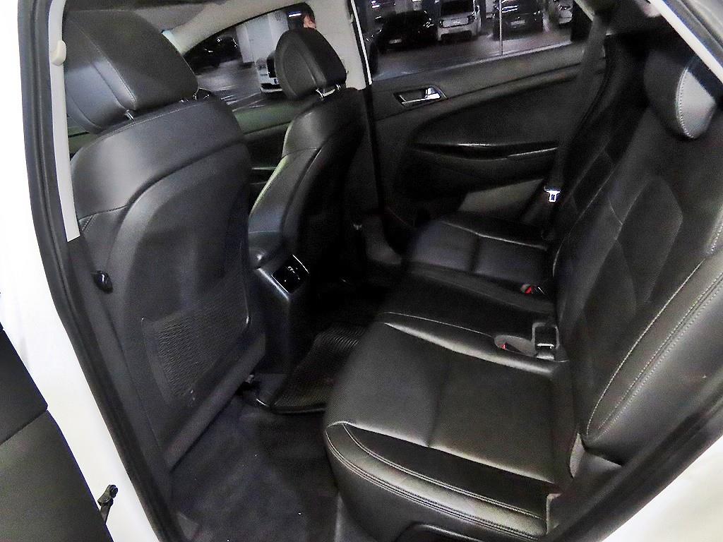 HYUNDAI Tucson - Vista 9