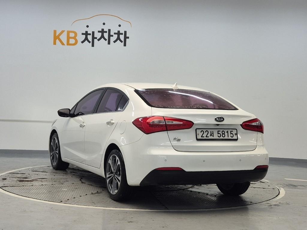 KIA K3 - Vista 2
