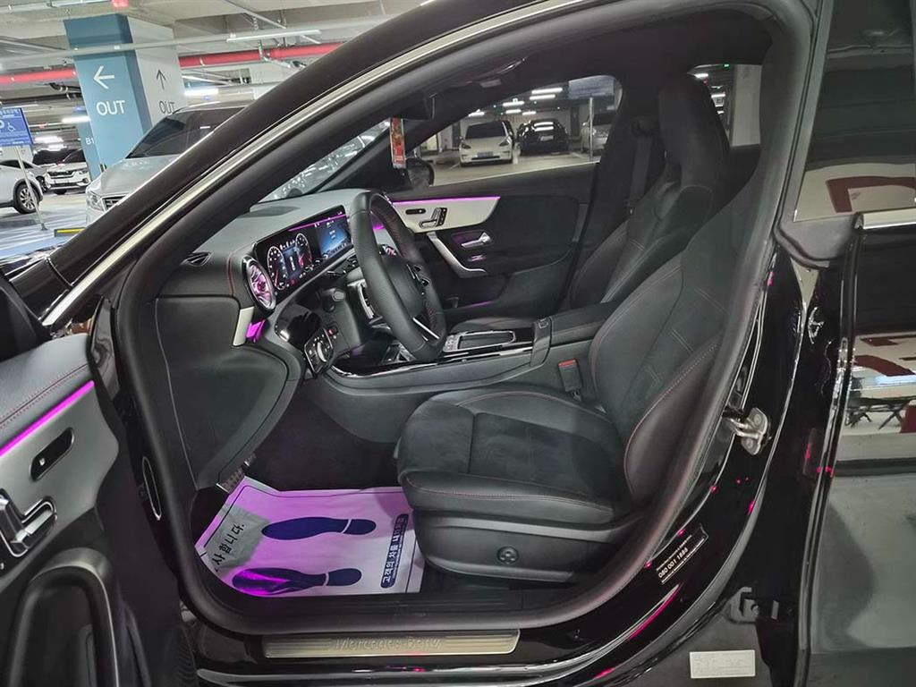 Mercedes Benz CLA Class - Vista 8
