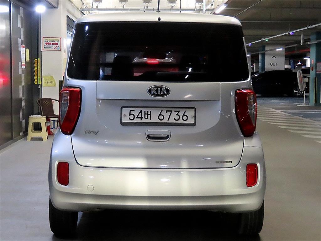 KIA Ray - Vista 7