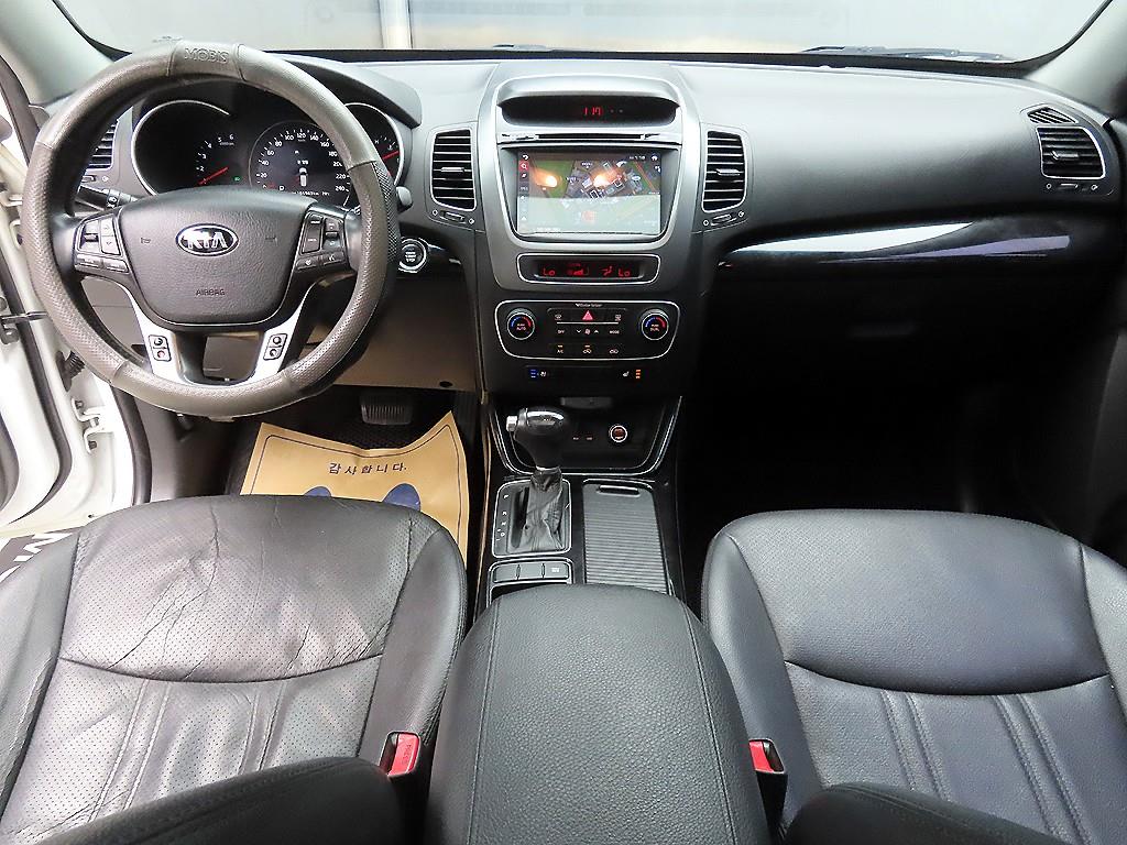 KIA Sorento - Vista 9