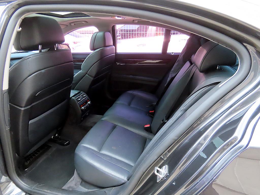 BMW 7 Series - Vista 6