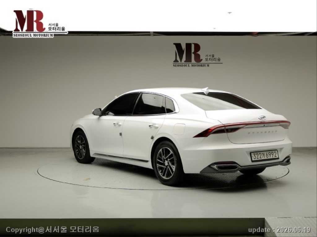 HYUNDAI Grandeur - Vista 4