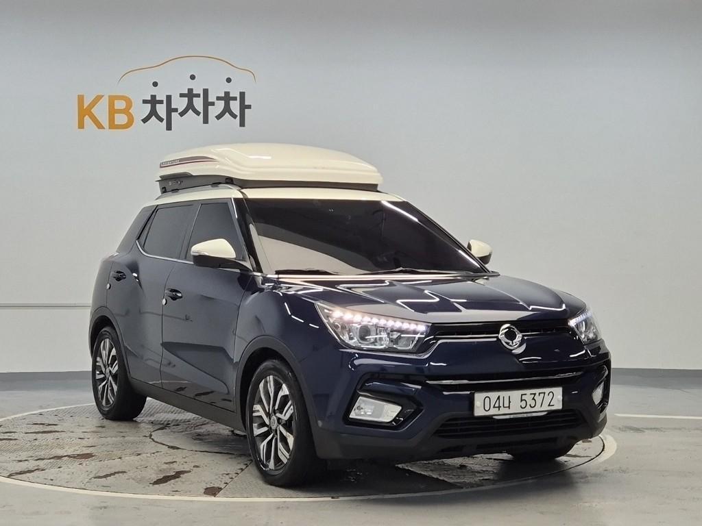 Ssangyong Tivoli - Vista 4