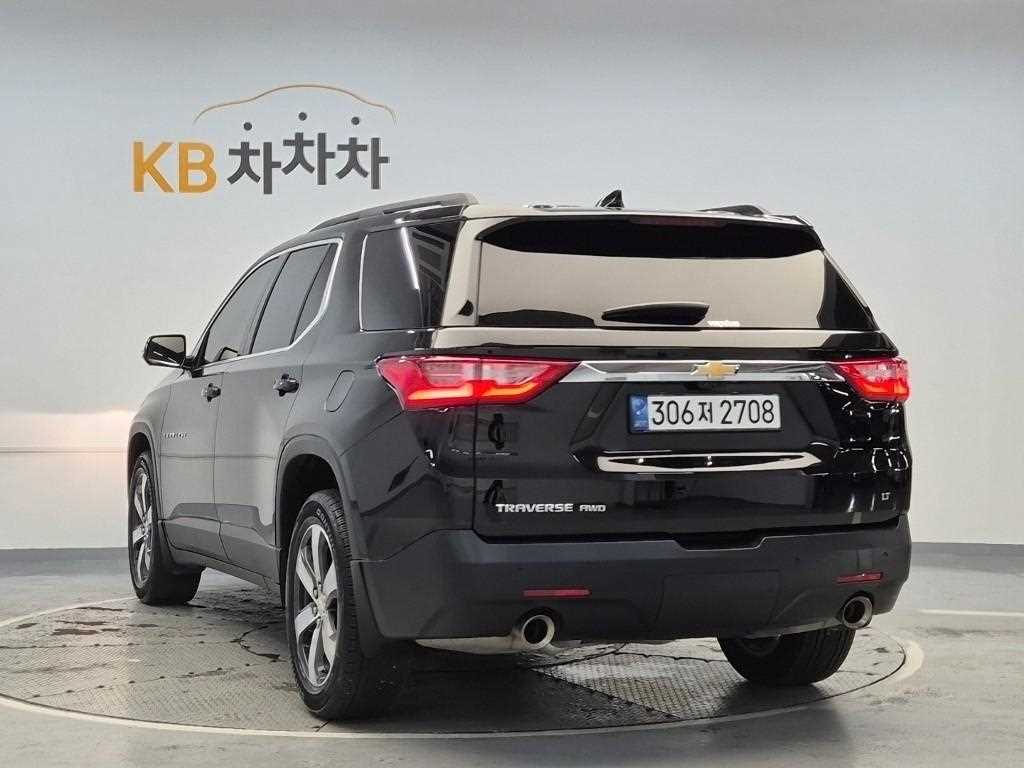 Chevrolet Travers - Vista 2
