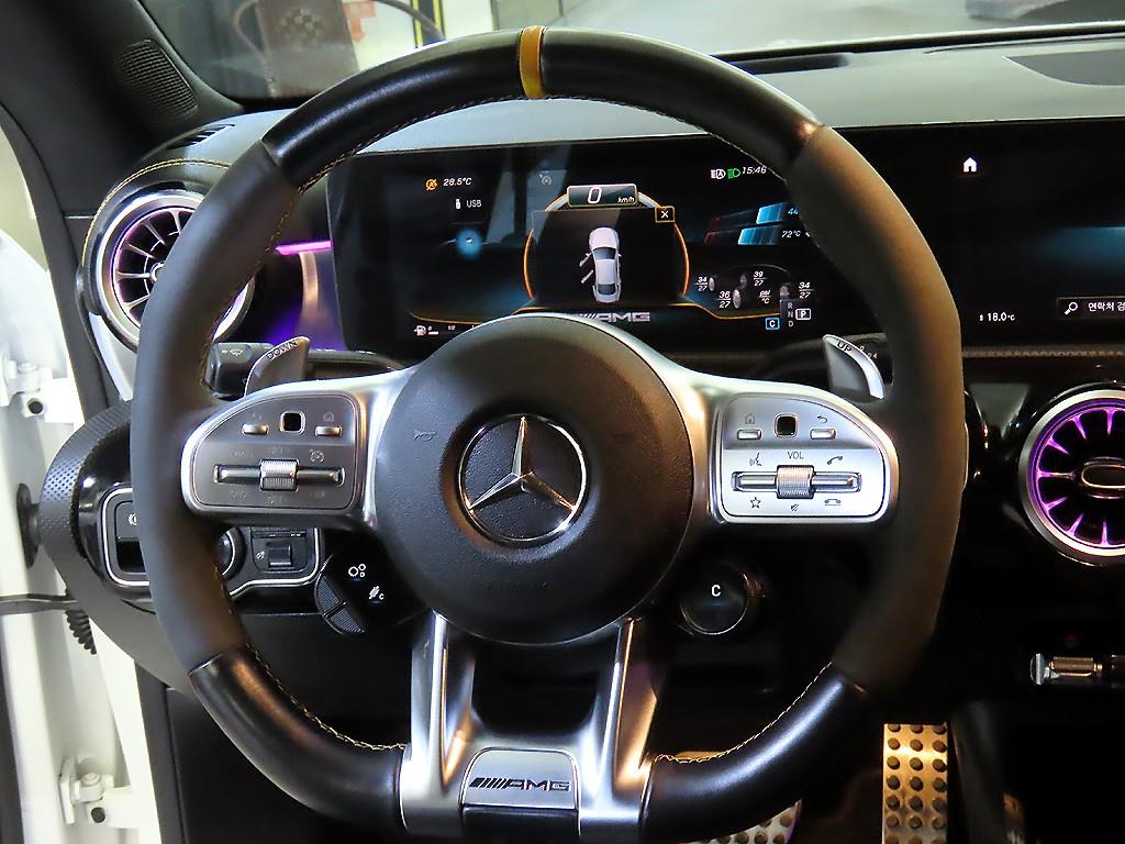Mercedes Benz CLA Class - Vista 10