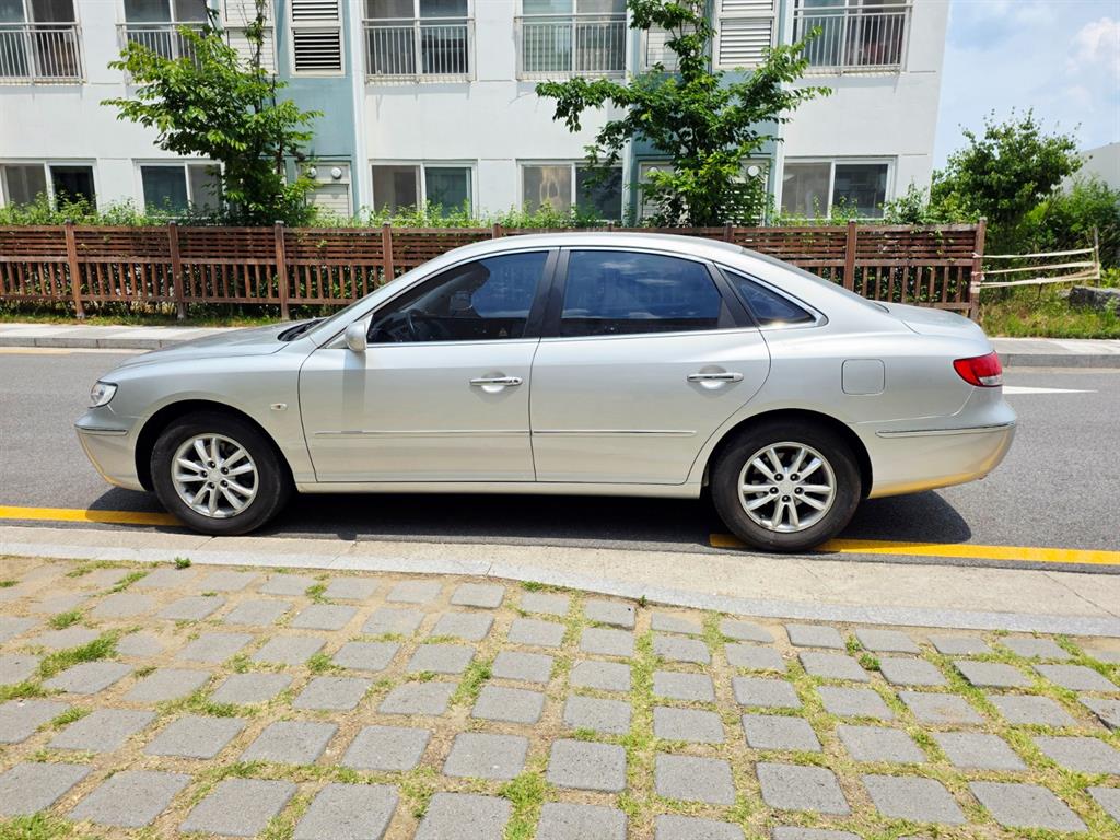 HYUNDAI Grandeur - Vista 3