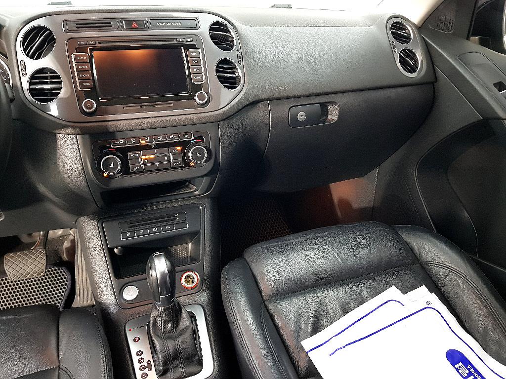 Volkswagen Tiguan - Vista 12
