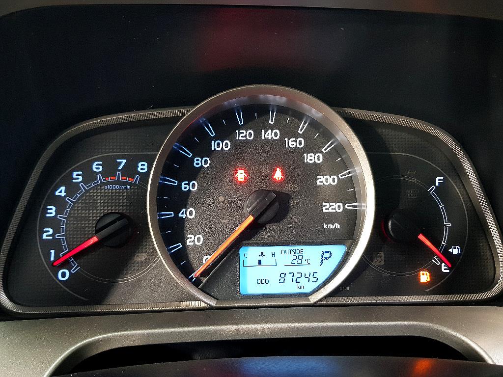 Toyota RAV4 - Vista 9
