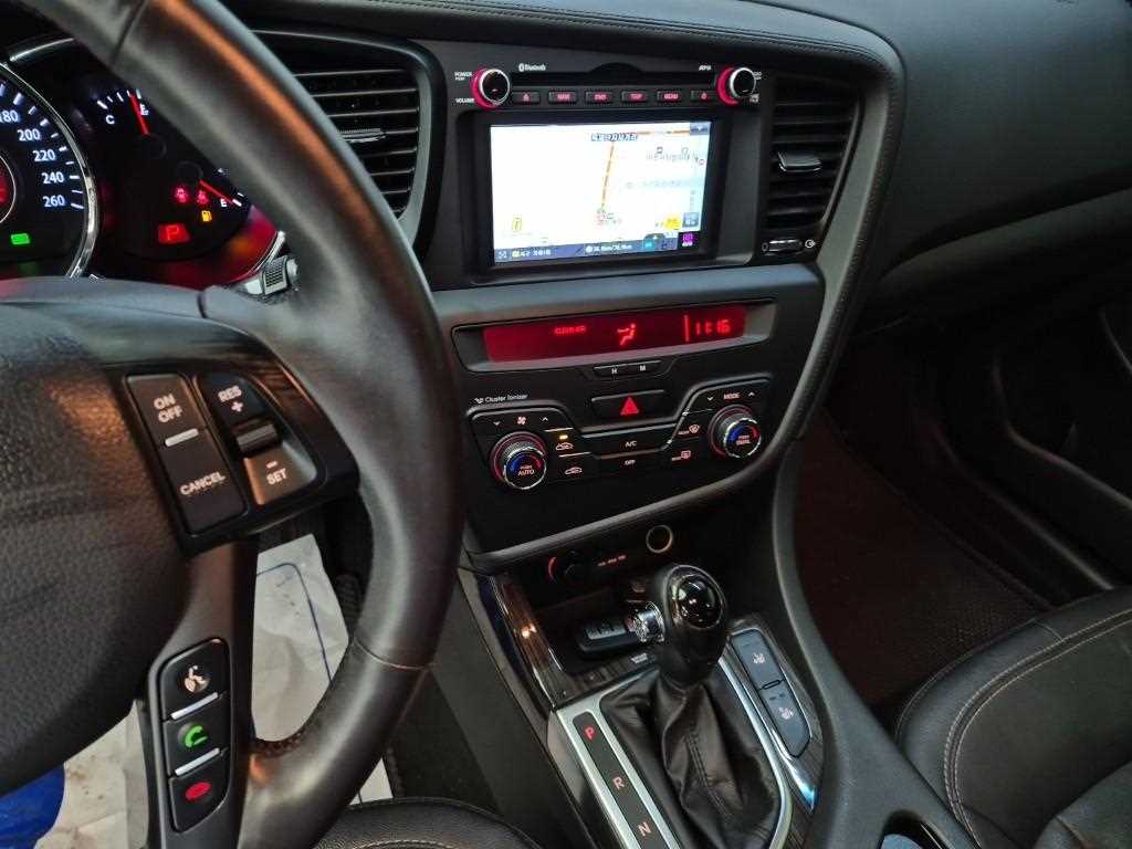 KIA K5 - Vista 12