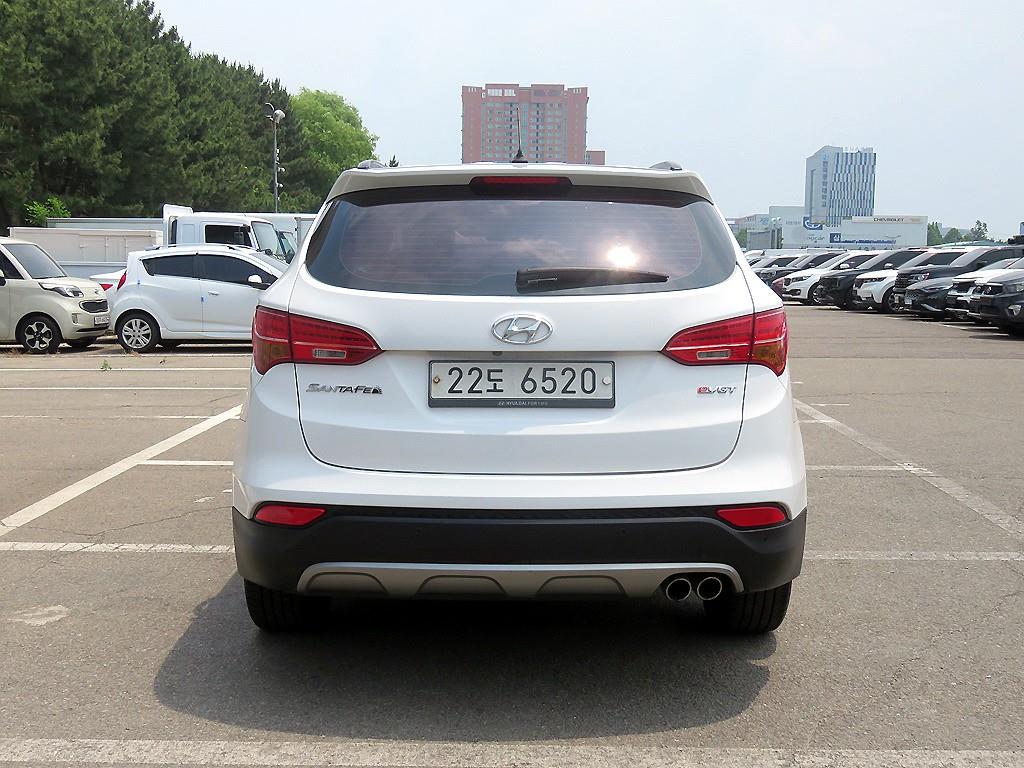 HYUNDAI Santa Fe - Vista 3