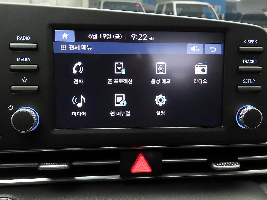 HYUNDAI Avante - Vista 11