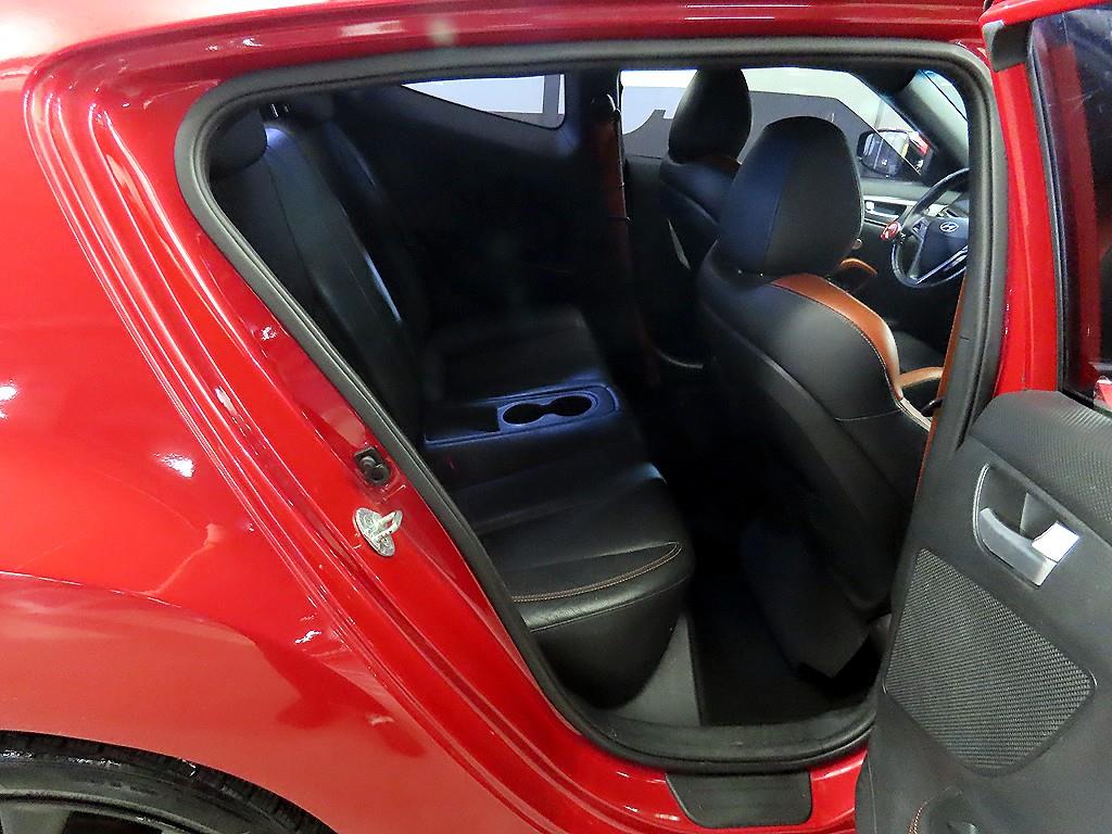 HYUNDAI Veloster - Vista 9