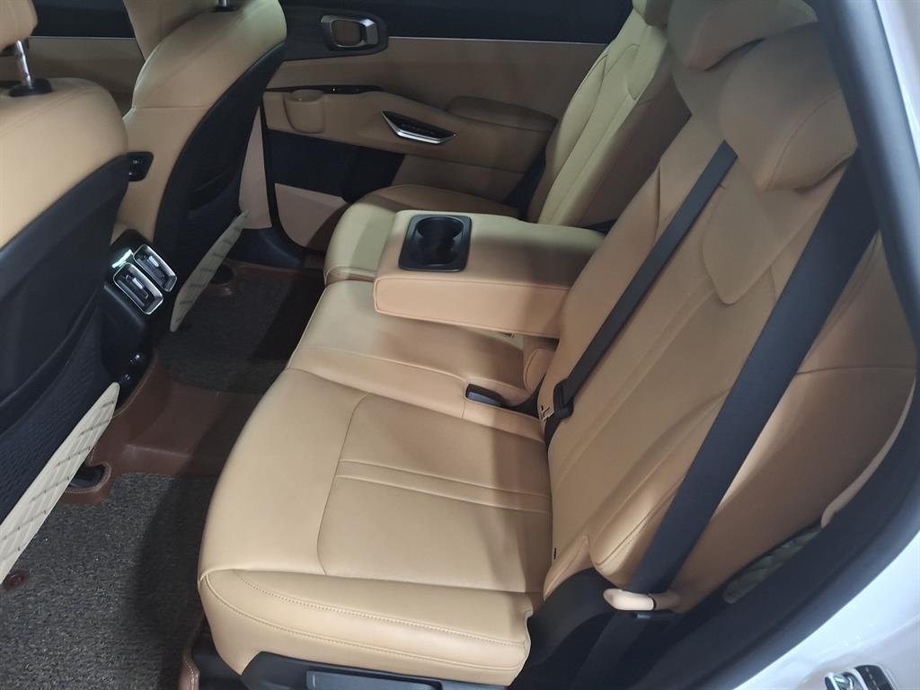 KIA Sorento - Vista 11