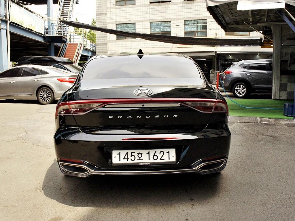 HYUNDAI Grandeur - Vista 3