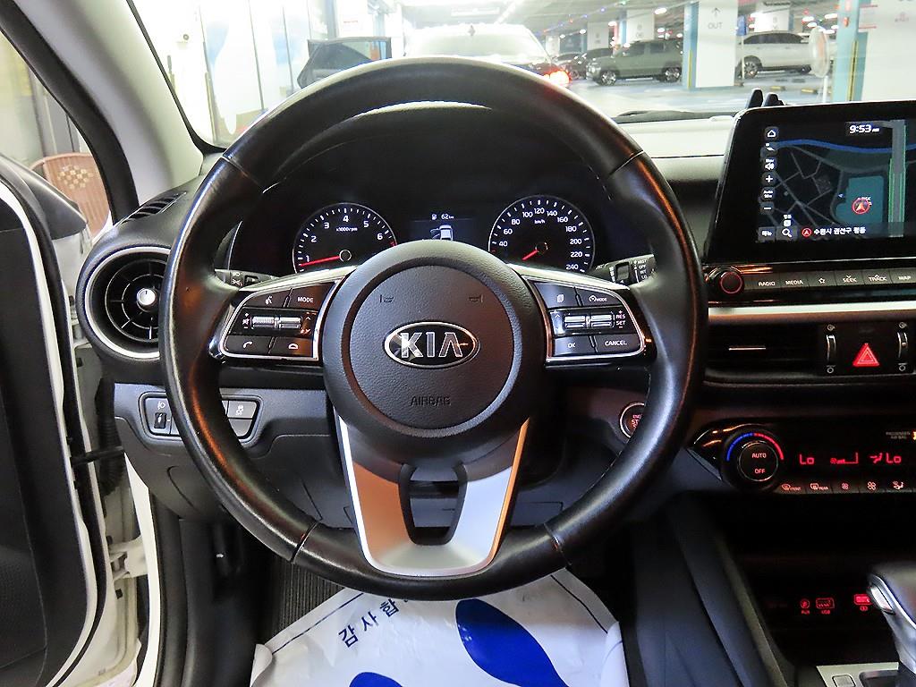 KIA K3 - Vista 10