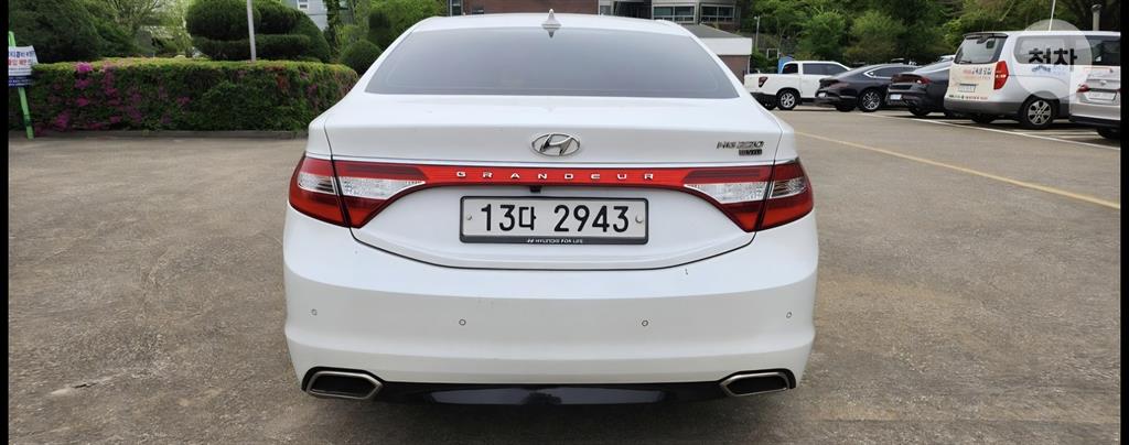 HYUNDAI Grandeur - Vista 2