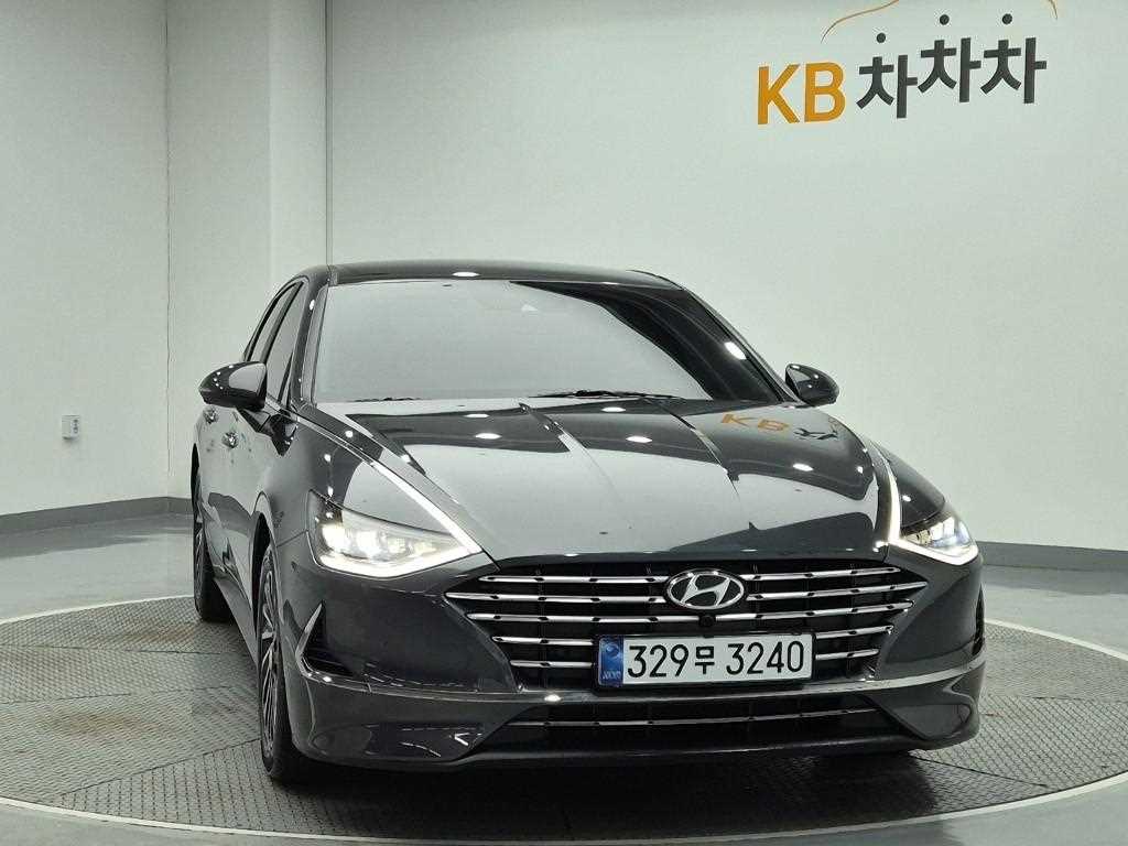 HYUNDAI Sonata - Vista 6
