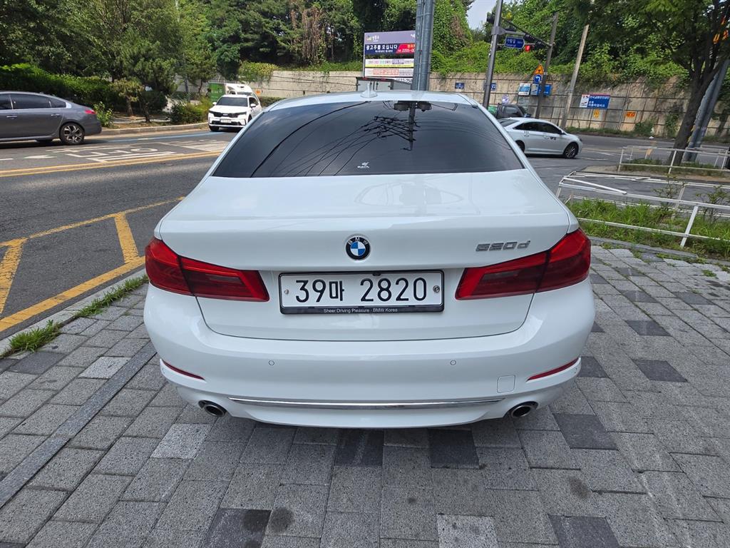 BMW 5 Series - Vista 6