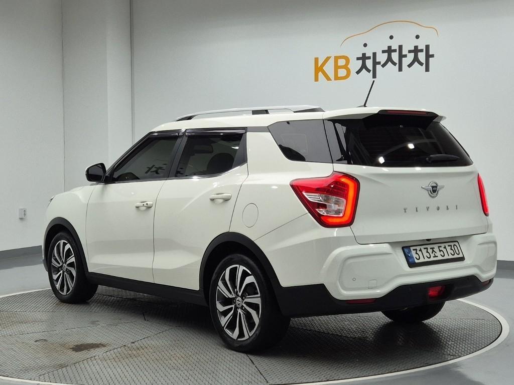 Ssangyong Tivoli - Vista 2
