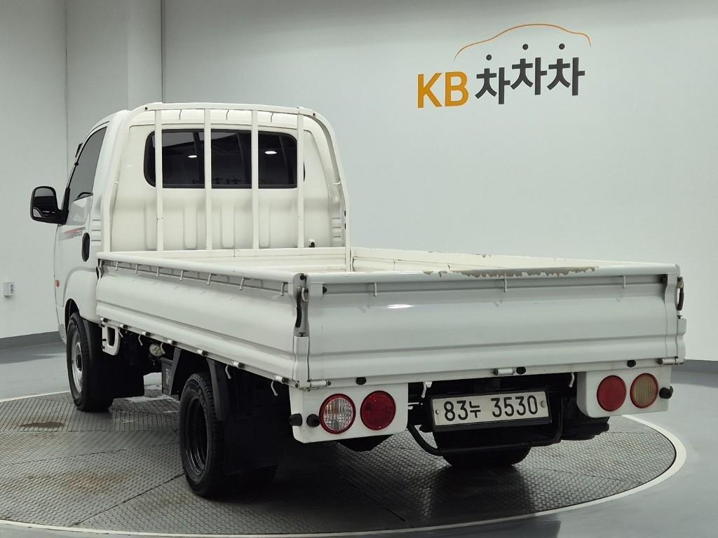 Small Truck Cargo (small) - Vista 3